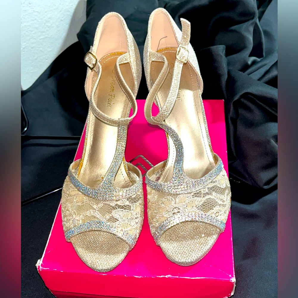 Dream Pairs